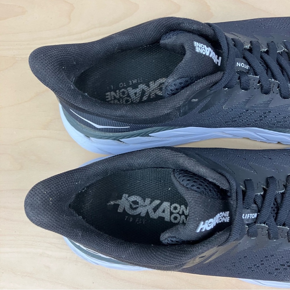 Hoka One One Women’s Size 7.0 Clifton 7 Black & White Athletic Running Shoes - Picture 8 of 10